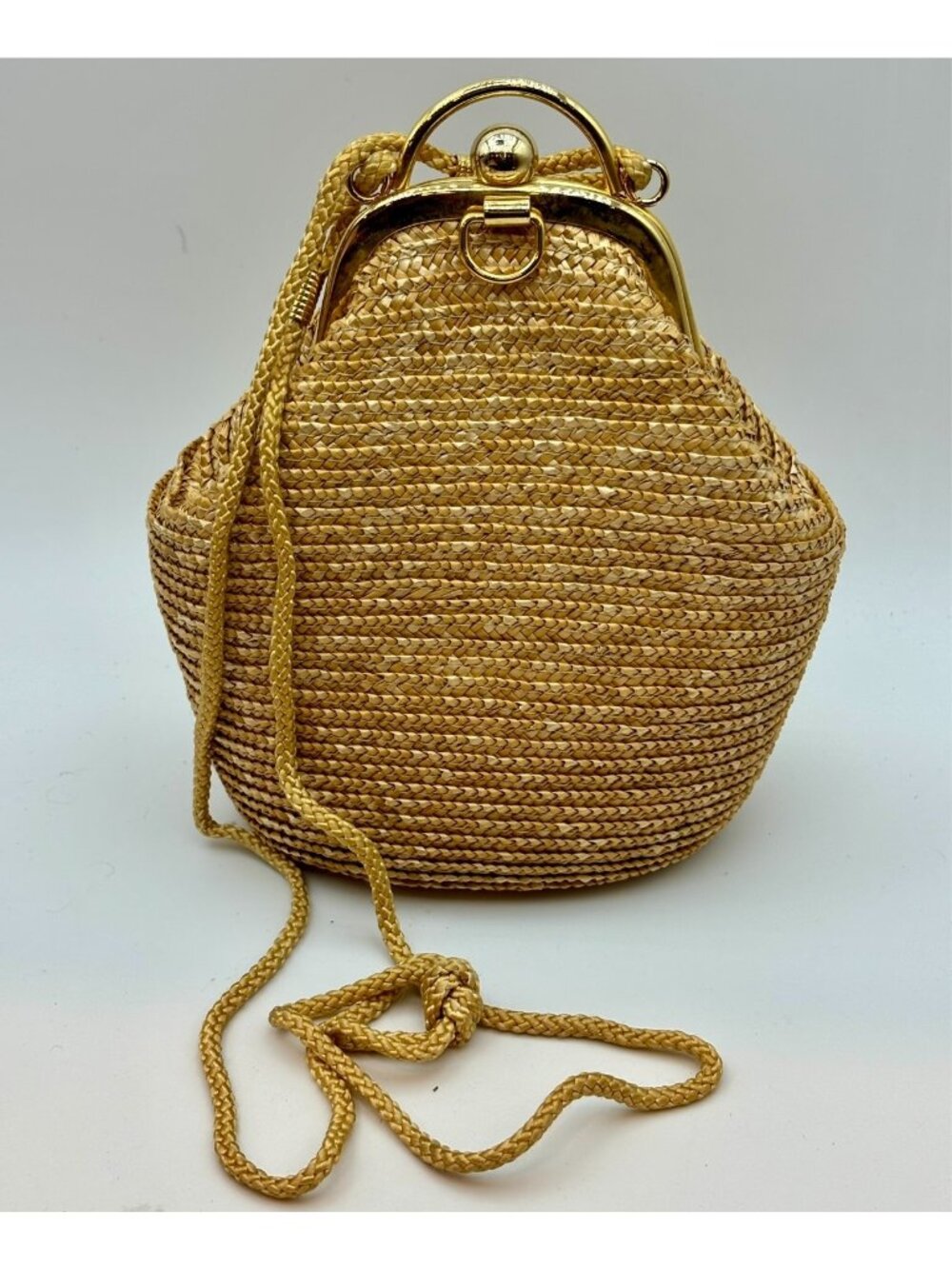 1970s La Regale Ltd. Straw Cross Body Bag-Gold Frame